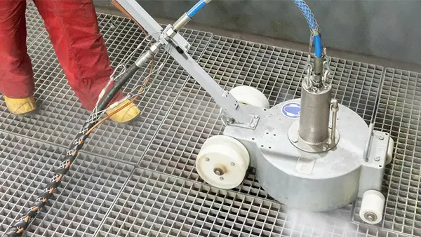 Curățare și pregătire suprafețe HAMMELMANN AQUABLAST®